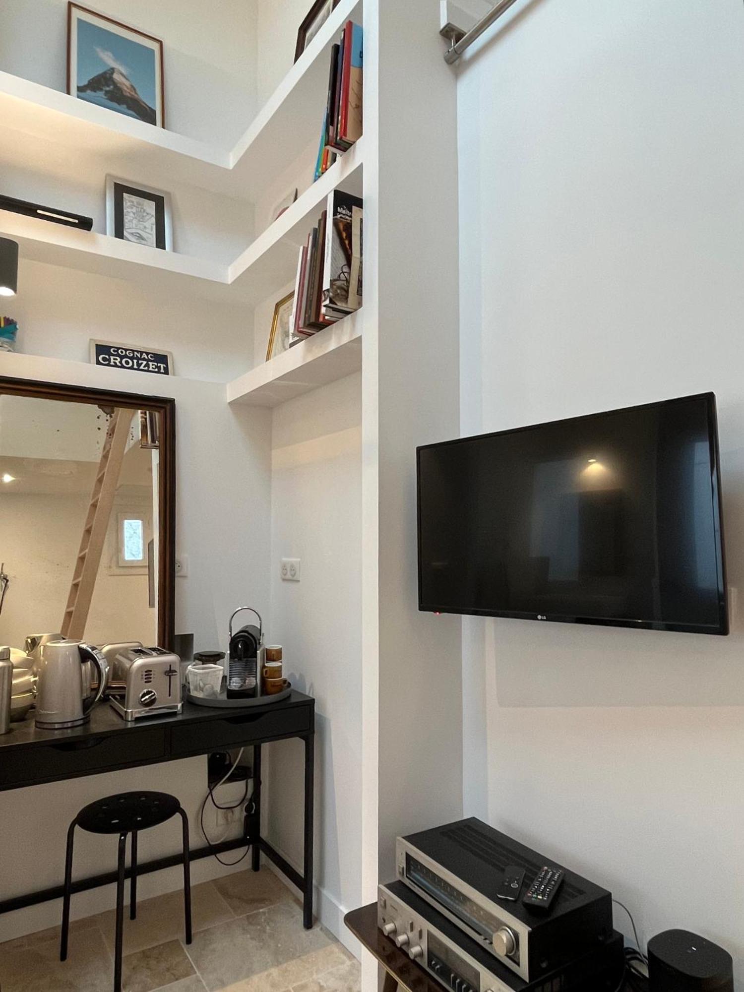 Loft Avec Terrasse Et Jardin Apartman Angoulême Kültér fotó