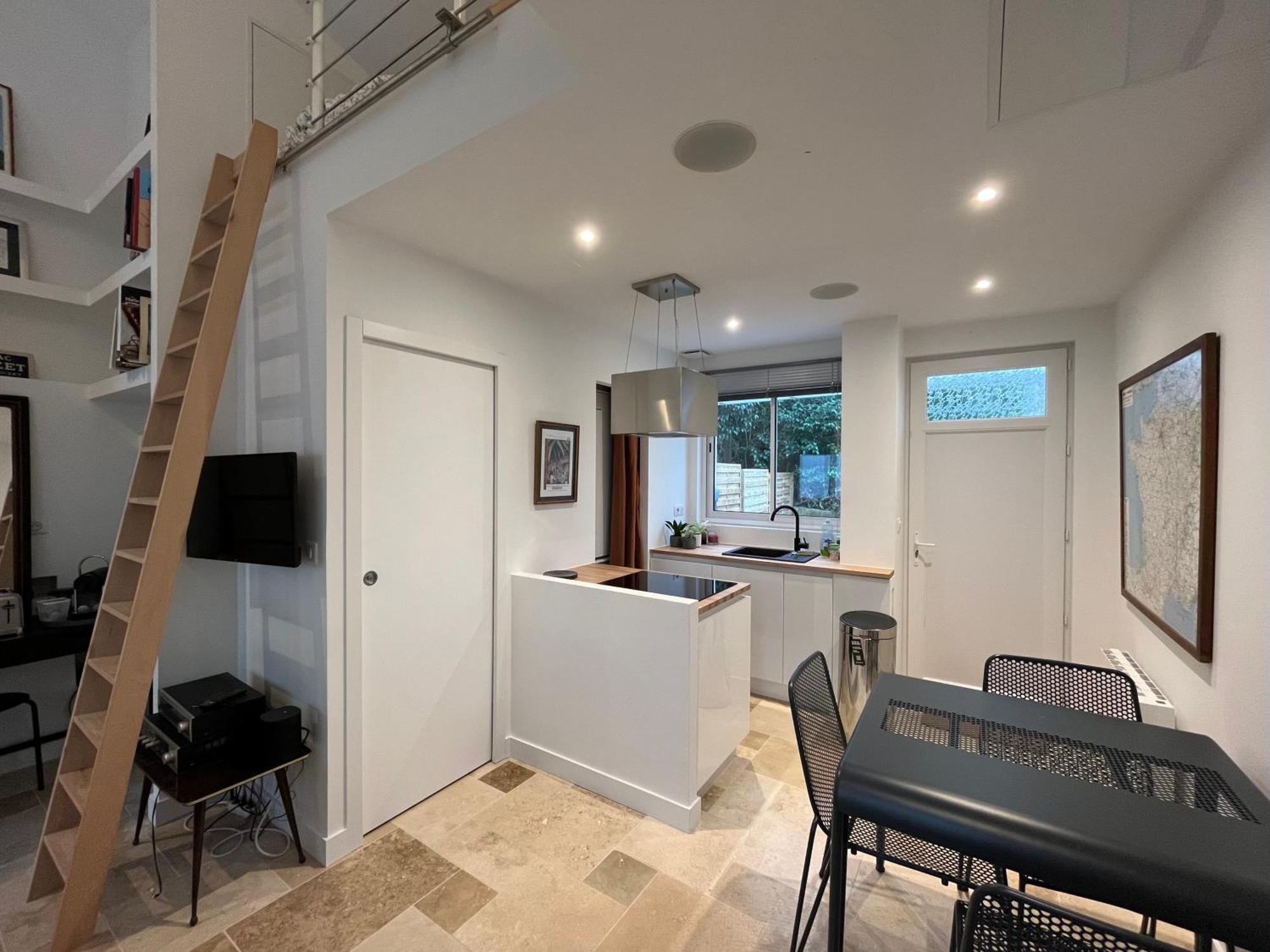 Loft Avec Terrasse Et Jardin Apartman Angoulême Kültér fotó